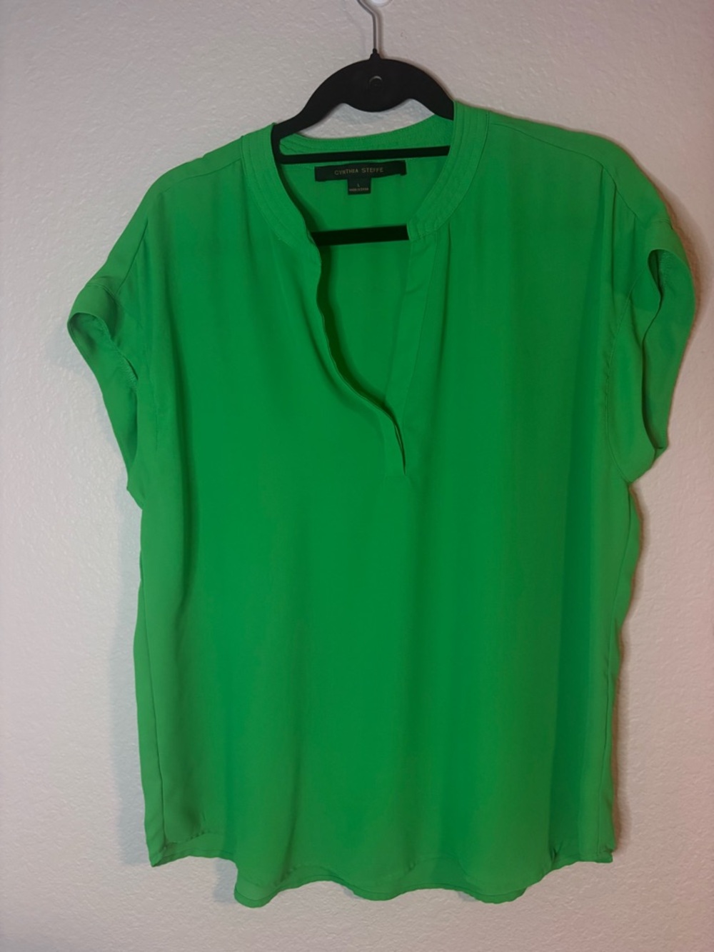 Cynthia Steffe Vibrant Green Split V-Neck Blouse